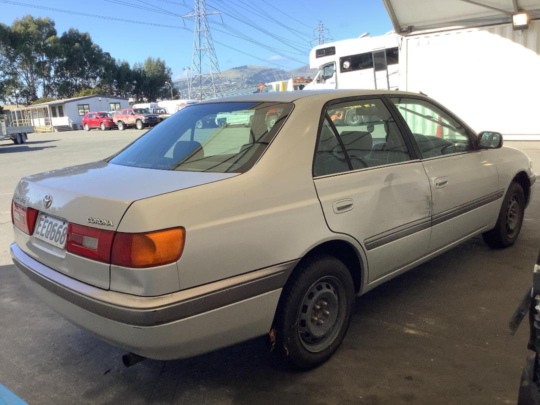 Photo '4' of Toyota Corona Premio E