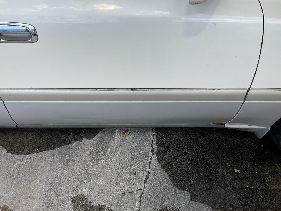 Photo '3' of Toyota Crown Royal Saloon