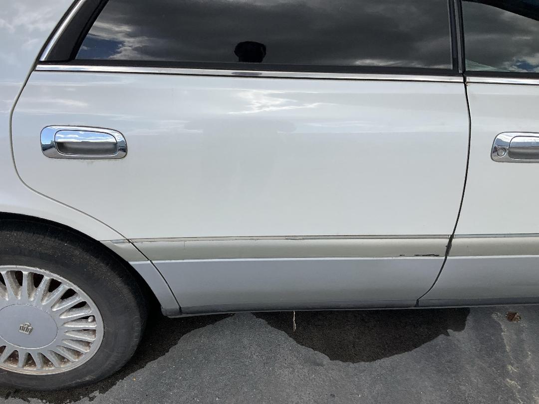 Photo '23' of Toyota Crown Royal Saloon