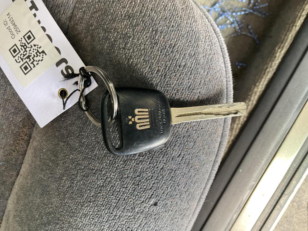 Photo '29' of Toyota Crown Royal Saloon