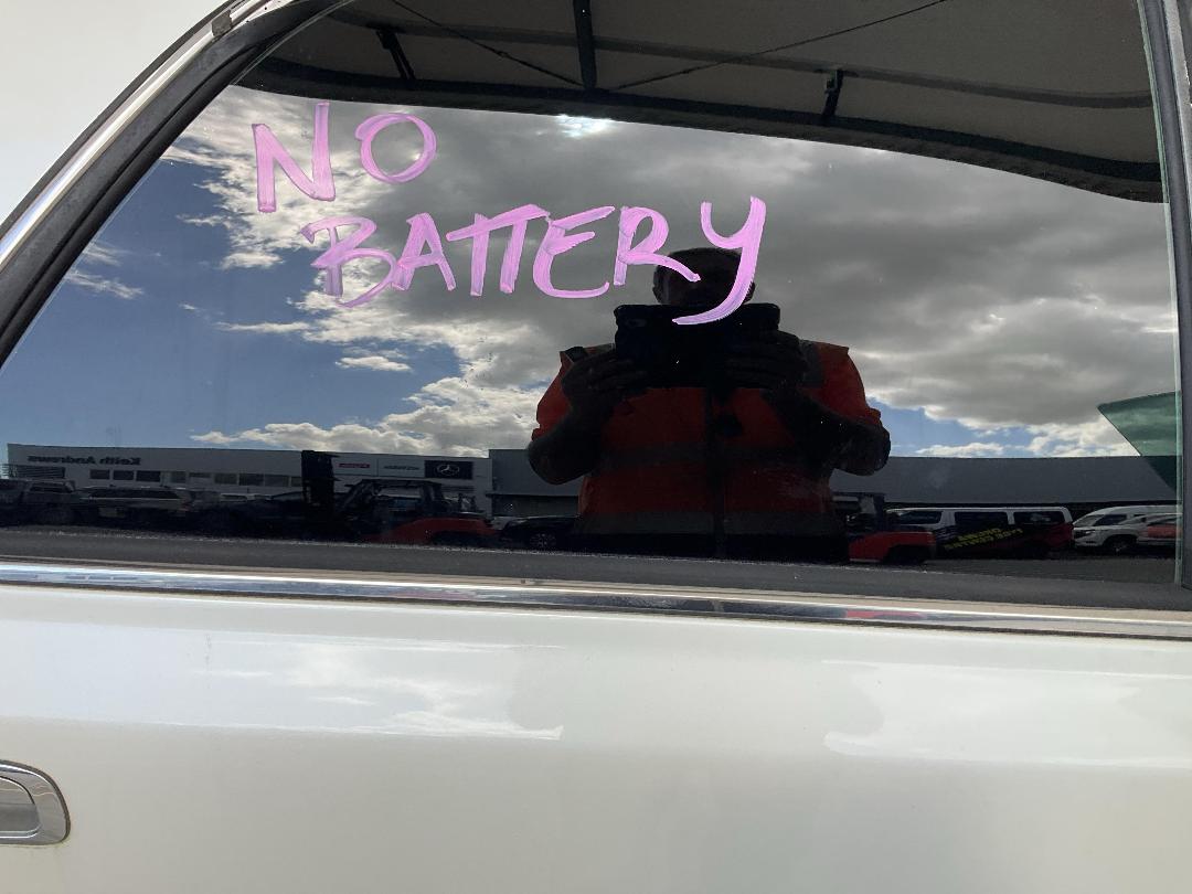 Photo '32' of Toyota Crown Royal Saloon