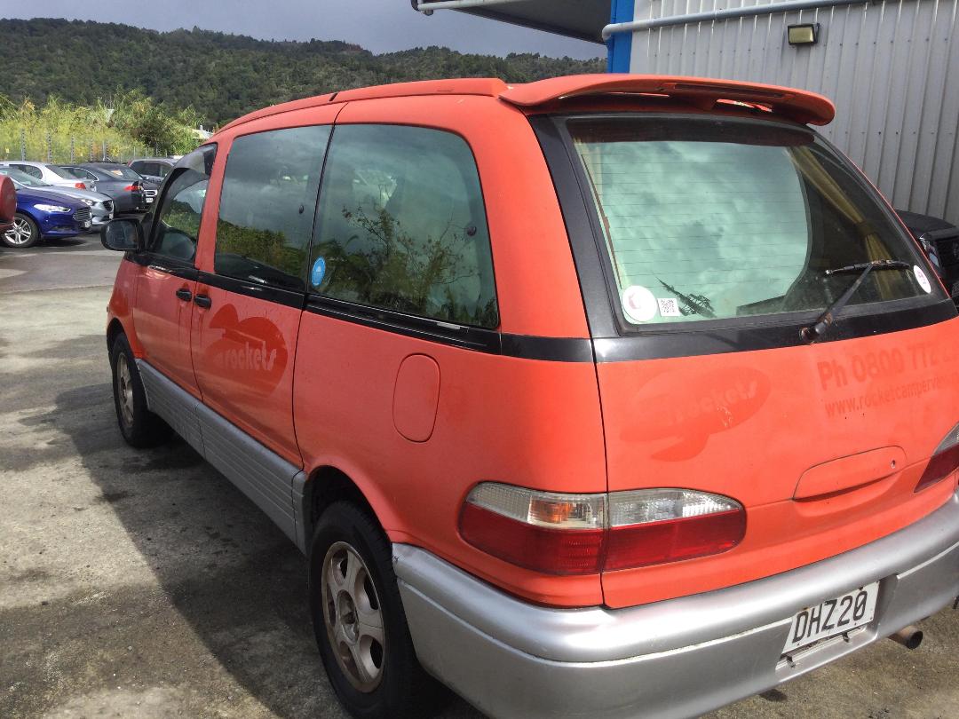 Photo '4' of Toyota Estima