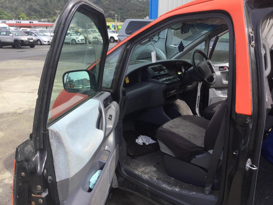 Photo '8' of Toyota Estima