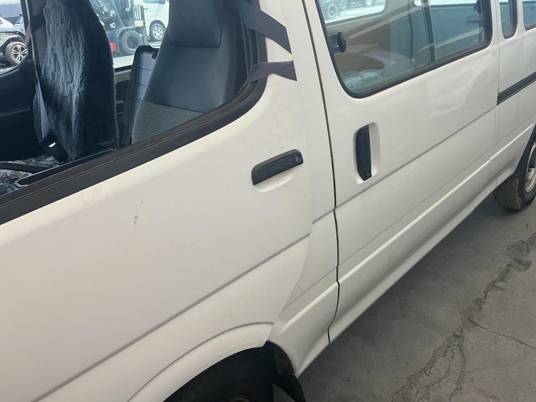 Photo '8' of Toyota Hiace Photo '8' of Toyota Hiace