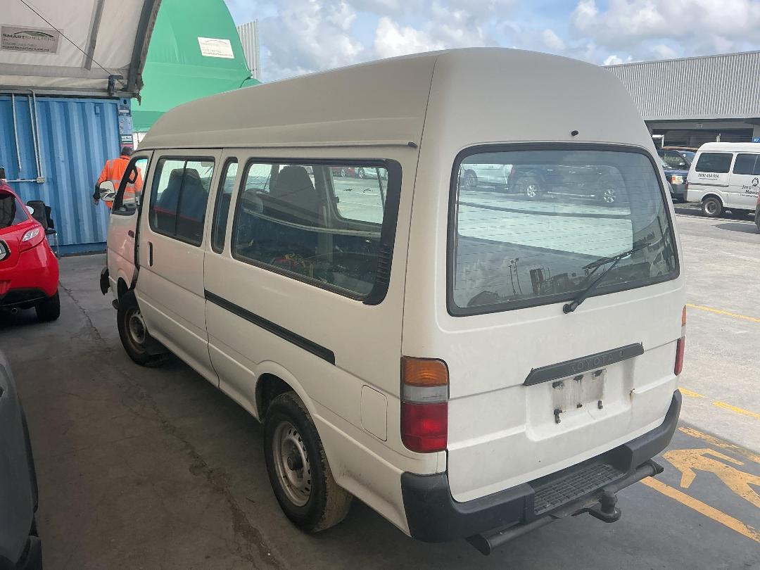 Photo '10' of Toyota Hiace Photo '10' of Toyota Hiace