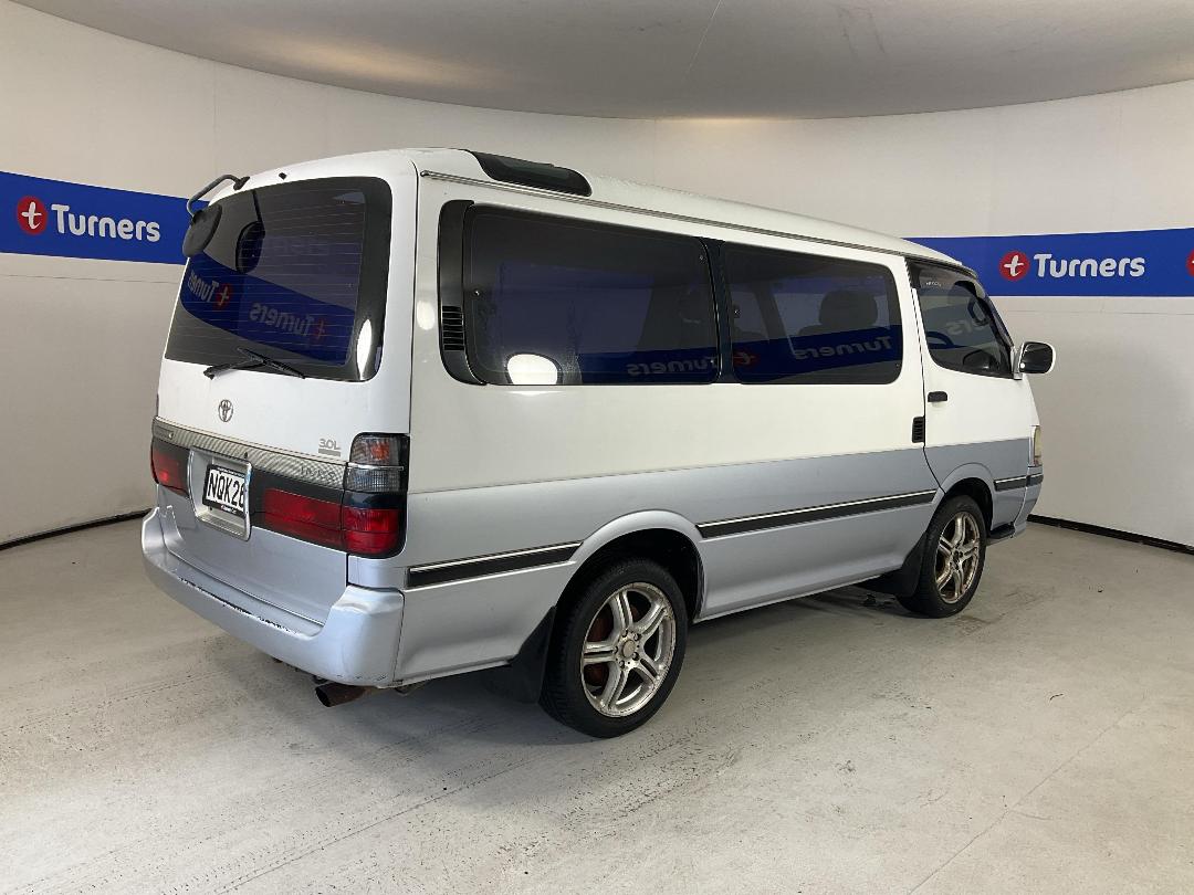 Photo '7' of Toyota Hiace Photo '7' of Toyota Hiace