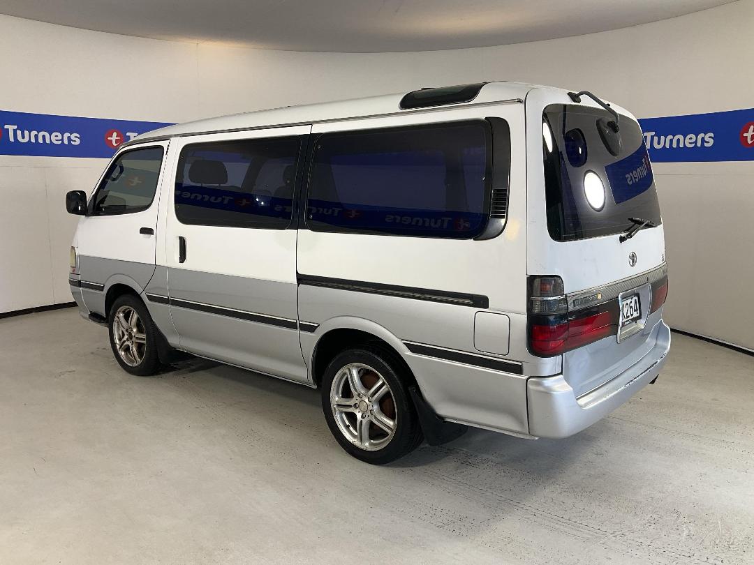 Photo '5' of Toyota Hiace Photo '5' of Toyota Hiace