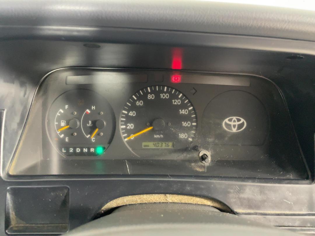 Photo '21' of Toyota Hiace