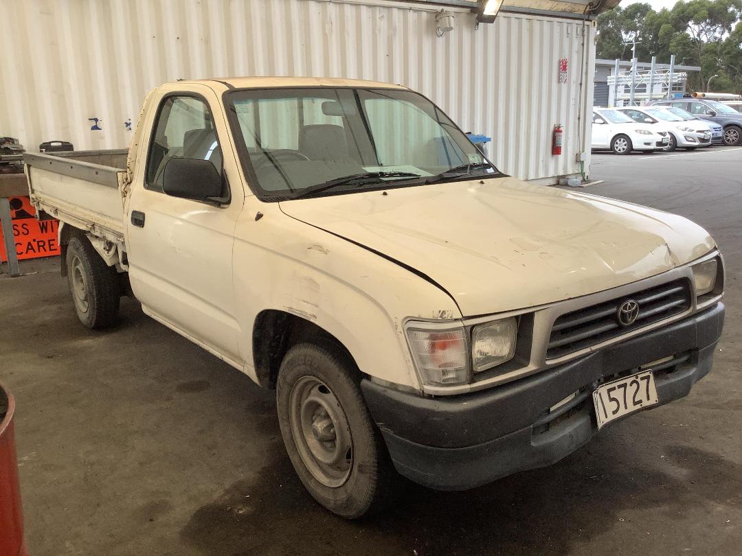 Photo '3' of Toyota Hilux Photo '3' of Toyota Hilux