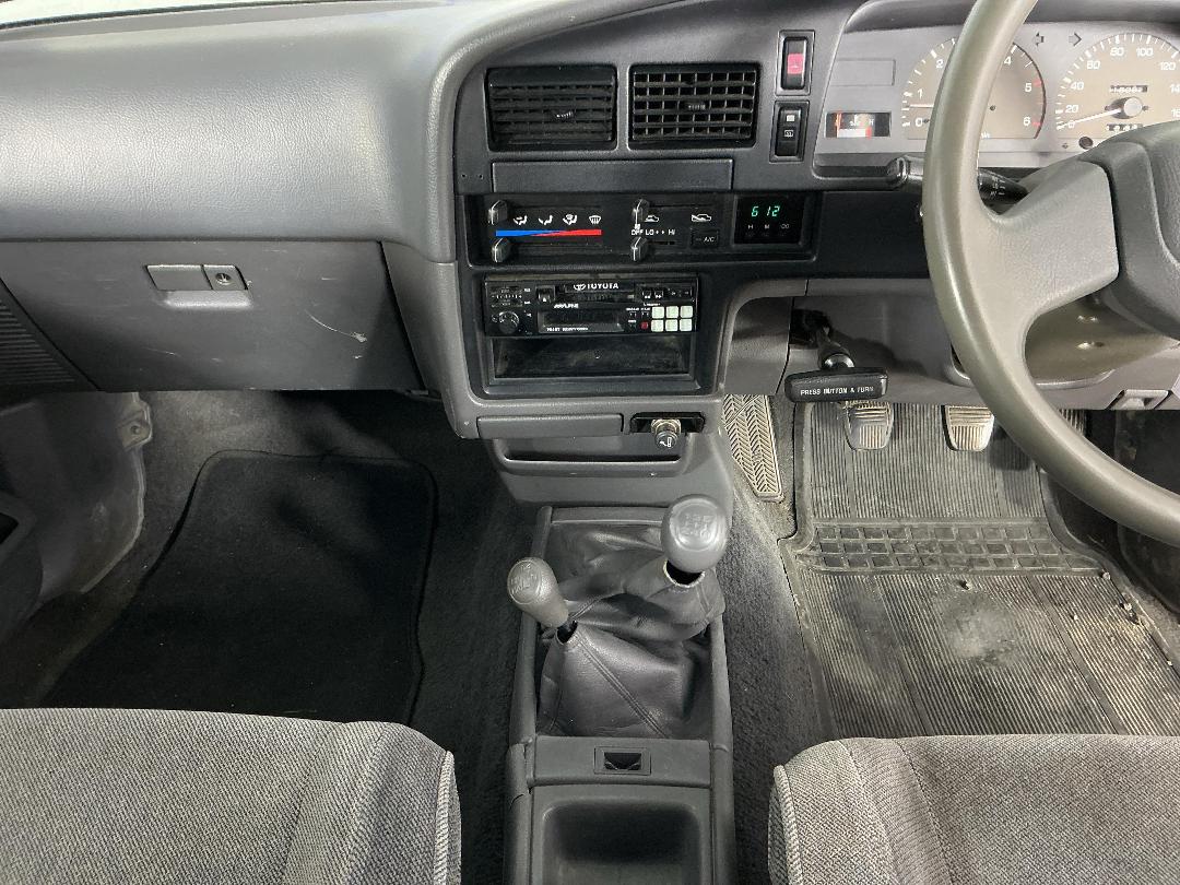 Photo '18' of Toyota Hilux Photo '18' of Toyota Hilux