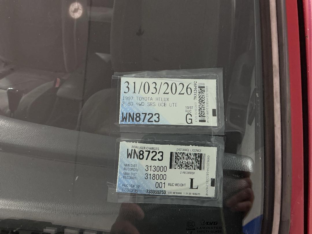 Photo '24' of Toyota Hilux Photo '24' of Toyota Hilux