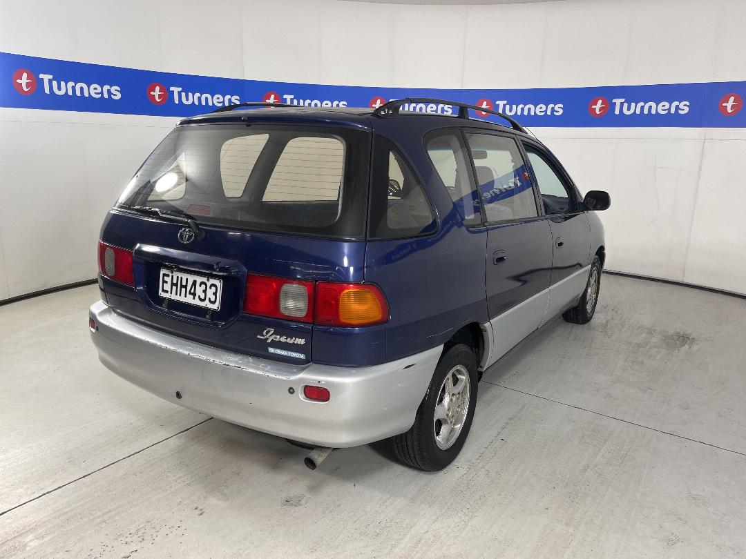 Photo '6' of Toyota Ipsum