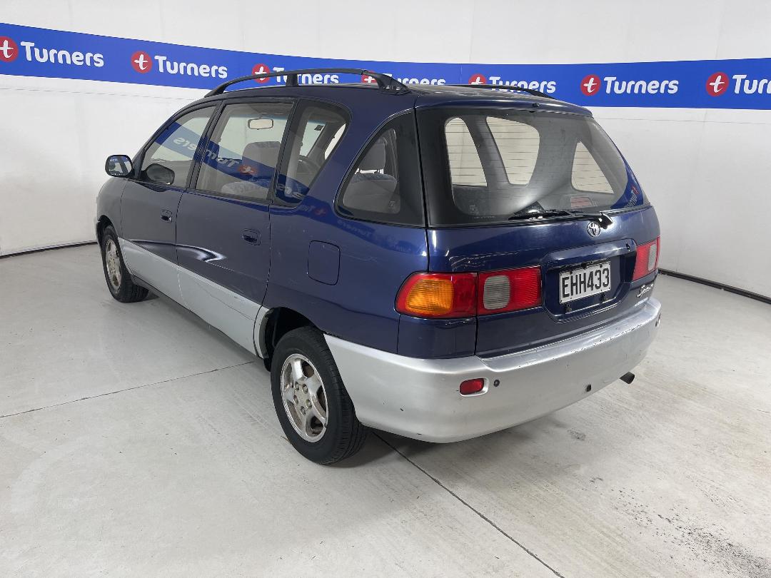 Photo '4' of Toyota Ipsum