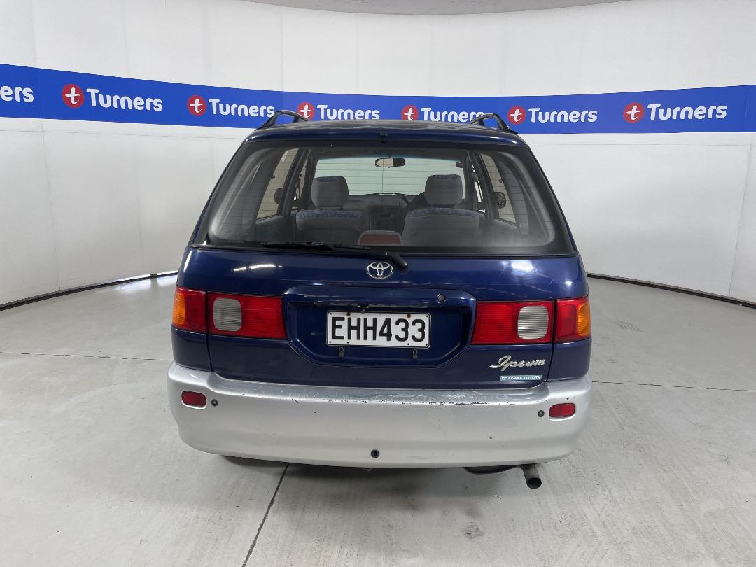 Photo '5' of Toyota Ipsum