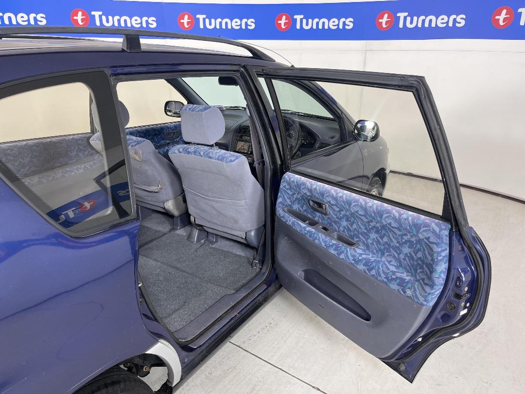 Photo '17' of Toyota Ipsum