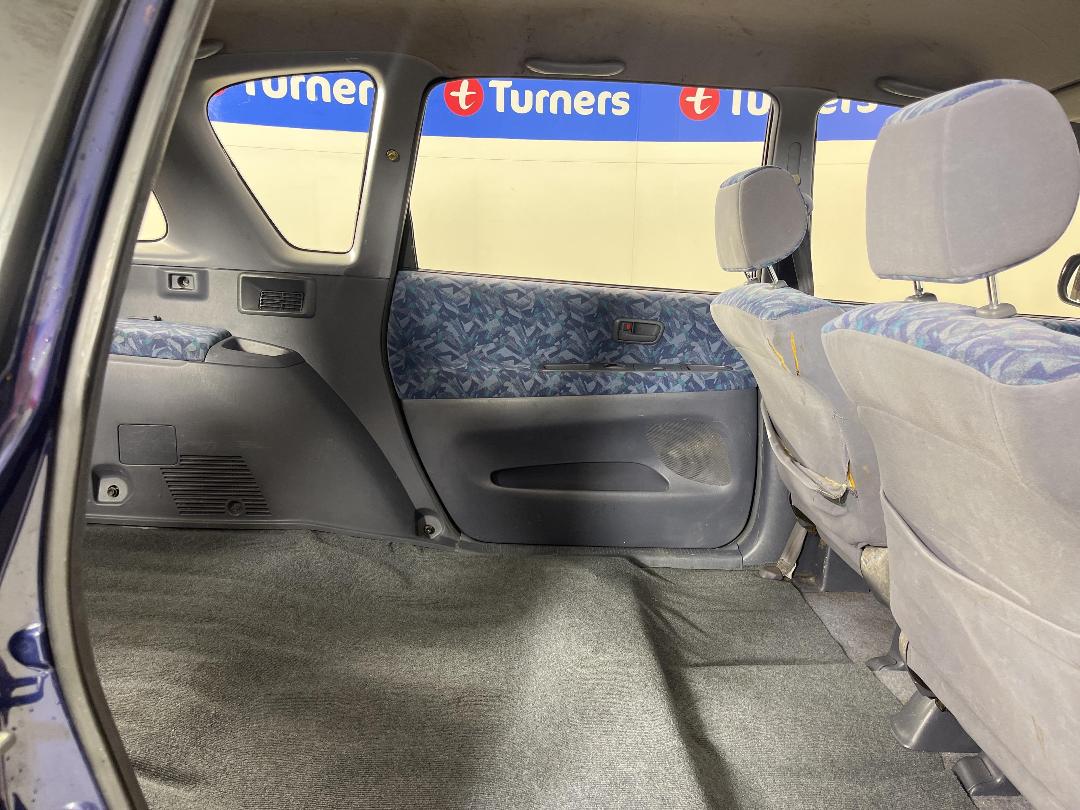 Photo '18' of Toyota Ipsum