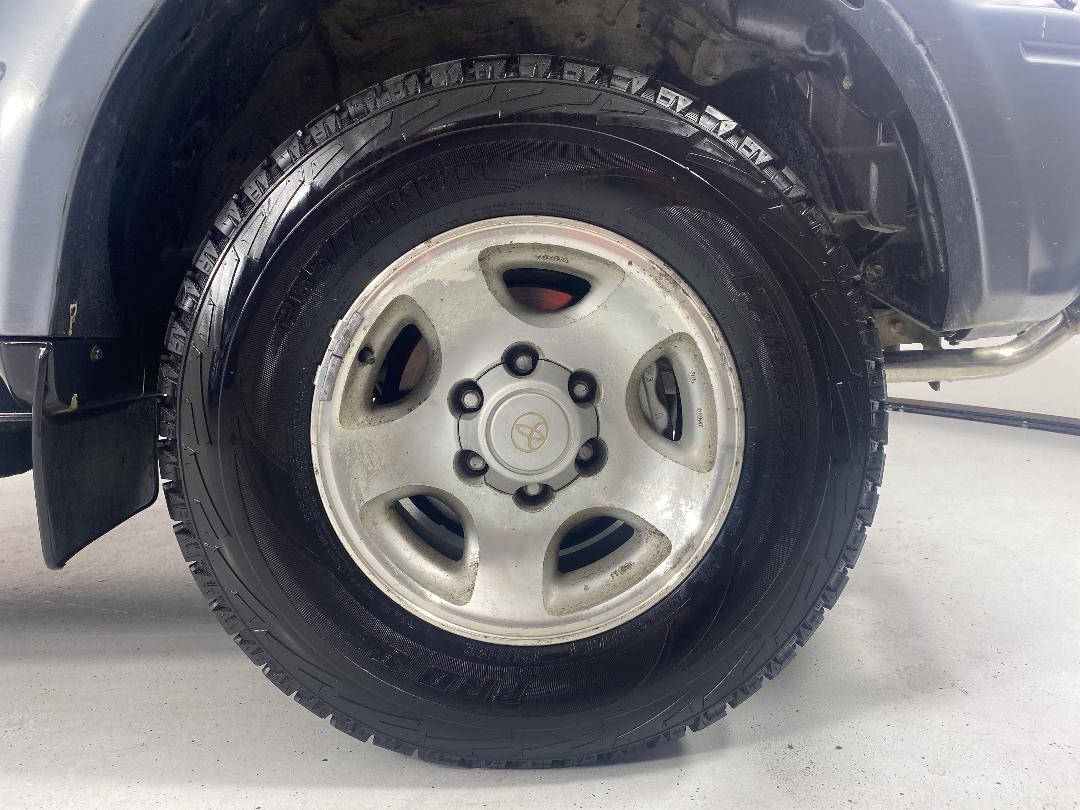 Photo '9' of Toyota Landcruiser Prado Photo '9' of Toyota Landcruiser Prado