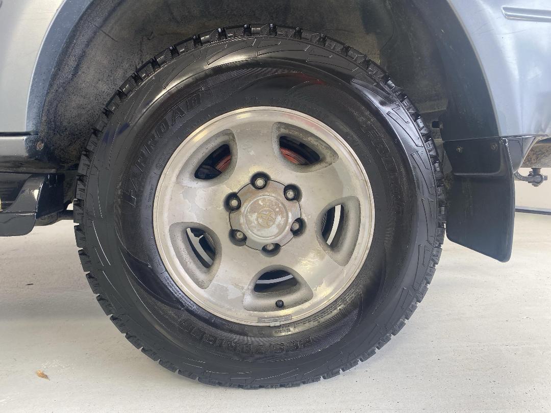 Photo '11' of Toyota Landcruiser Prado Photo '11' of Toyota Landcruiser Prado