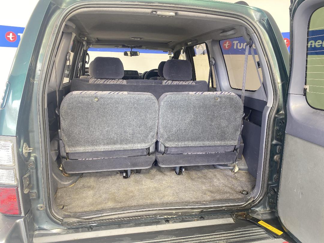 Photo '14' of Toyota Landcruiser Prado Photo '14' of Toyota Landcruiser Prado