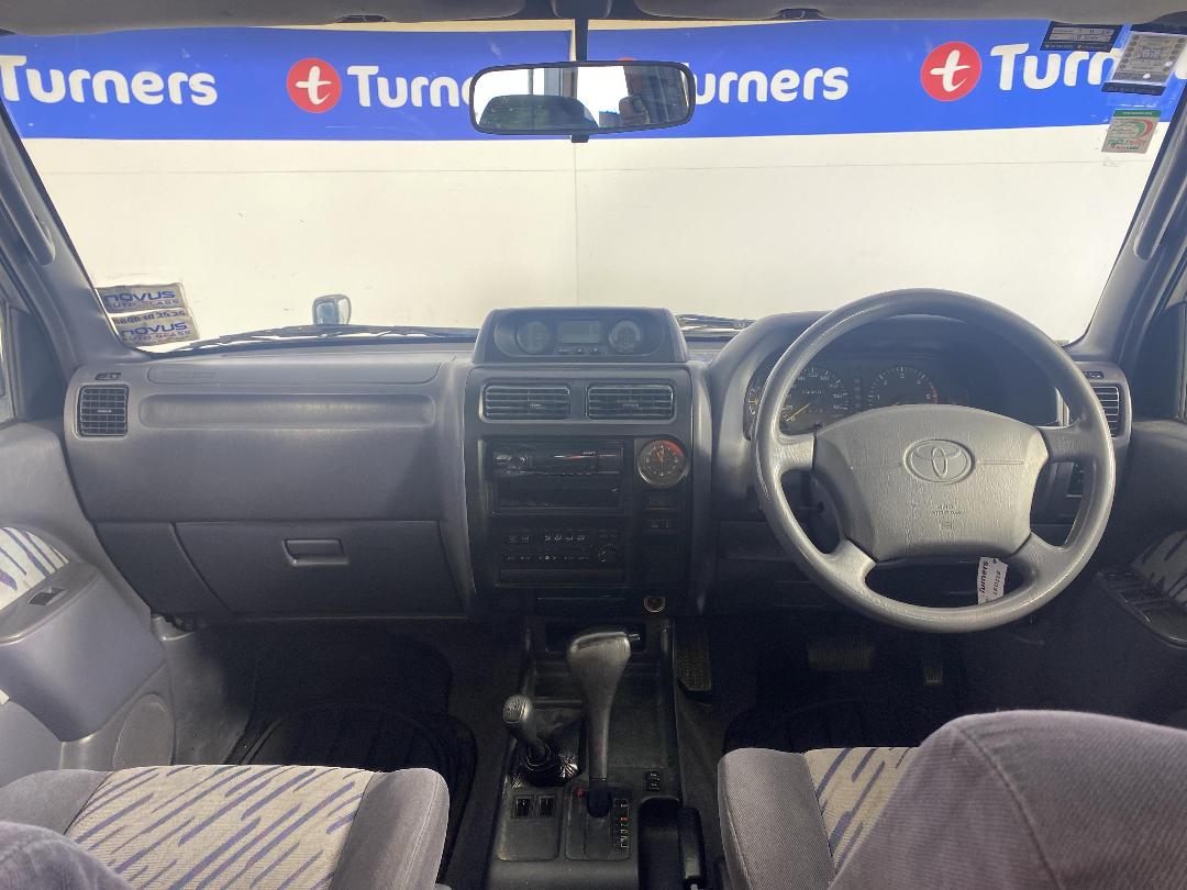 Photo '17' of Toyota Landcruiser Prado Photo '17' of Toyota Landcruiser Prado