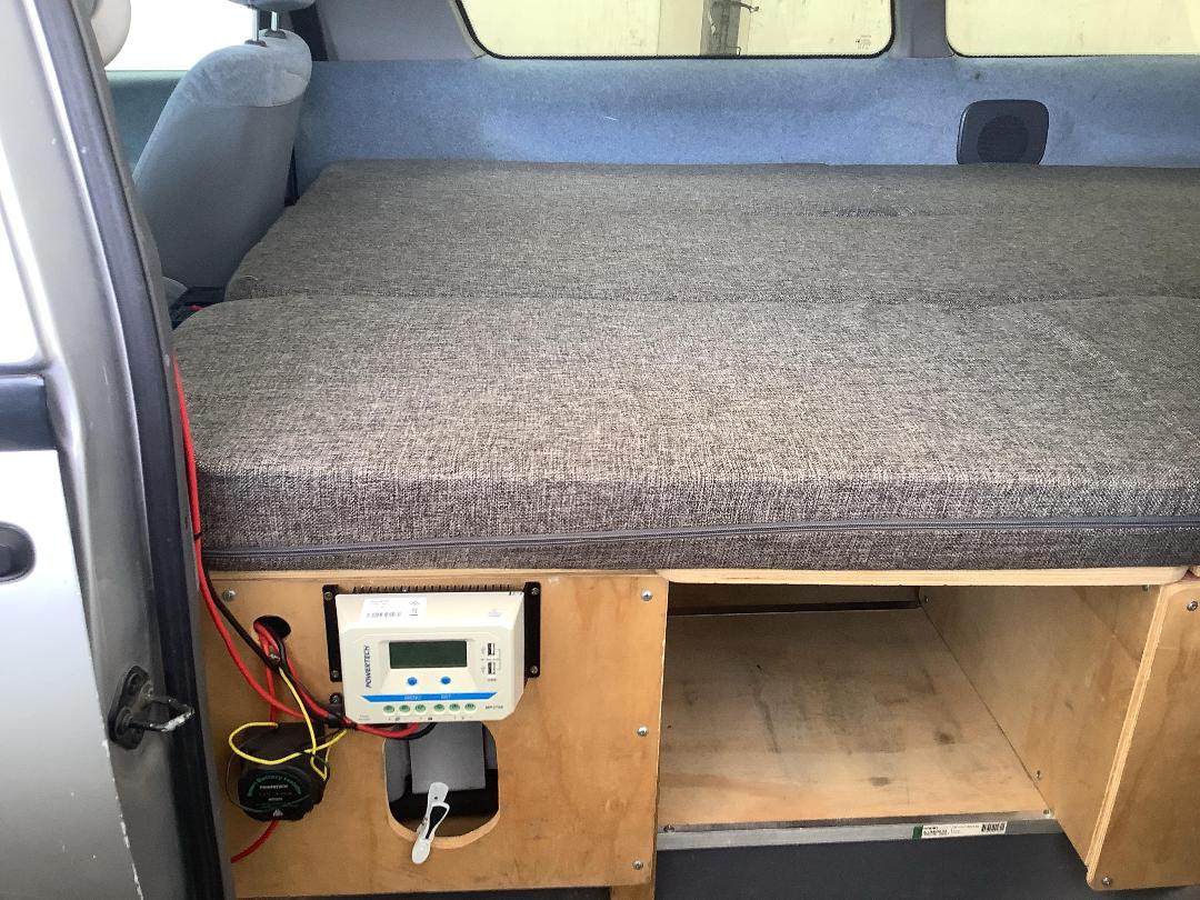 Photo '9' of Toyota Lucida Estima Photo '9' of Toyota Lucida Estima