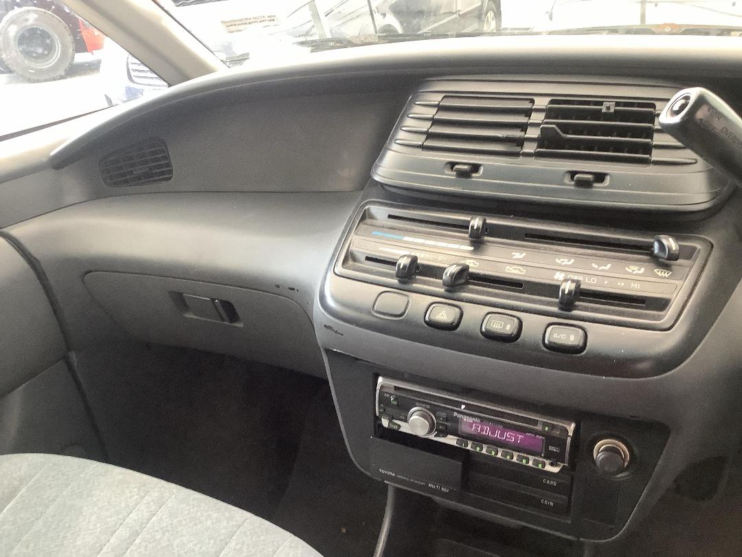 Photo '18' of Toyota Lucida Estima Photo '18' of Toyota Lucida Estima