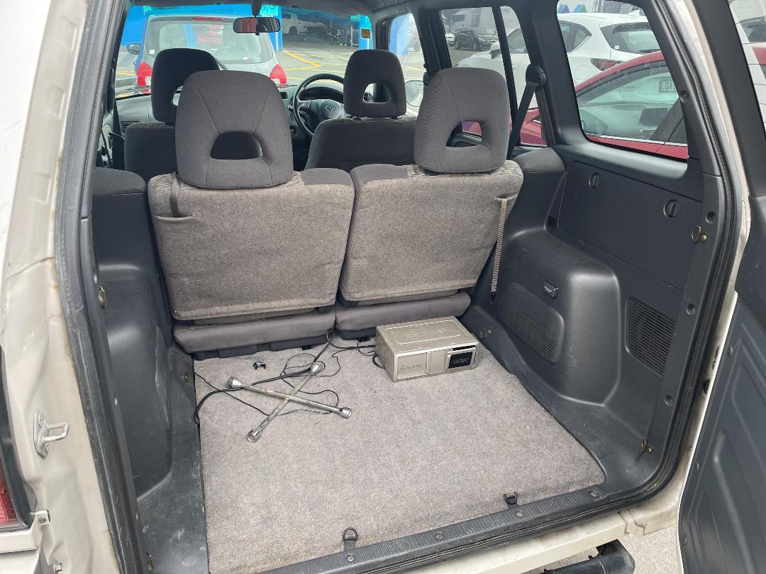 Photo '14' of Toyota Rav4