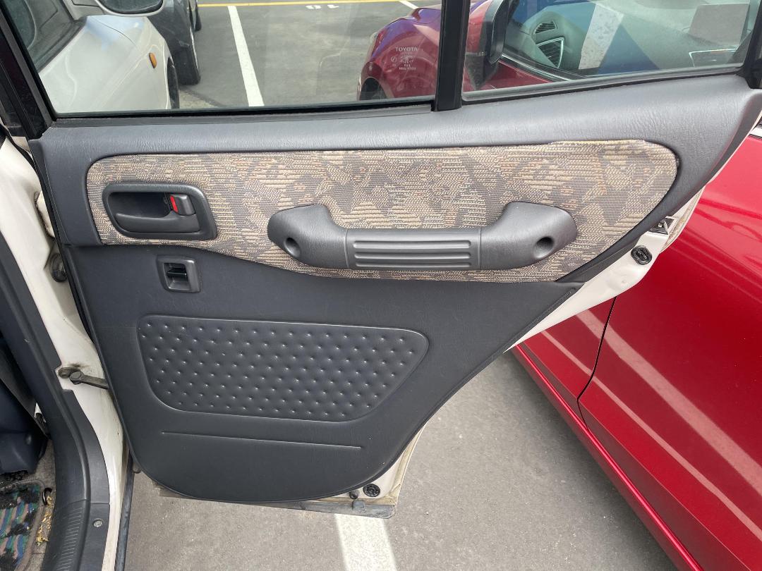 Photo '19' of Toyota Rav4