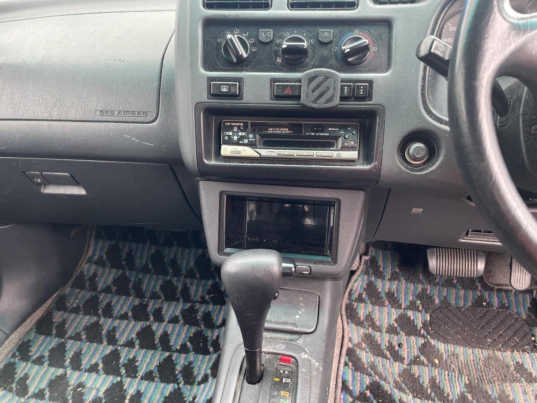 Photo '18' of Toyota Rav4