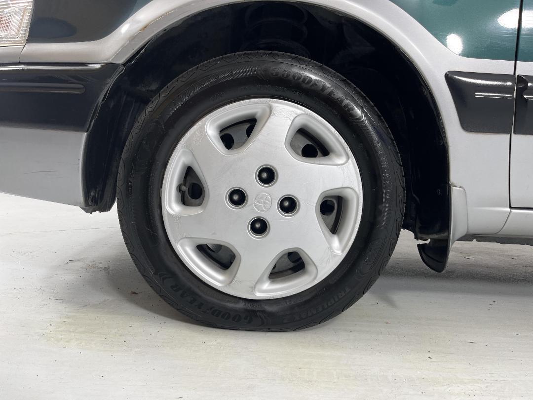 Photo '10' of Toyota Sprinter