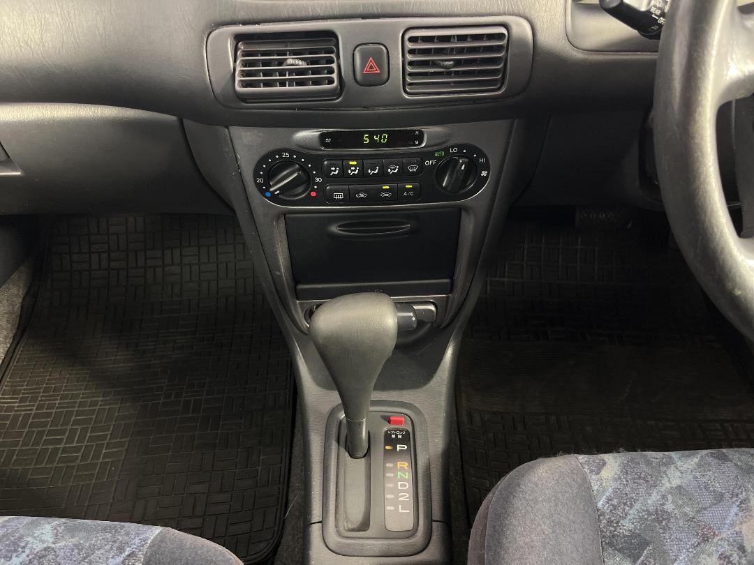 Photo '18' of Toyota Sprinter