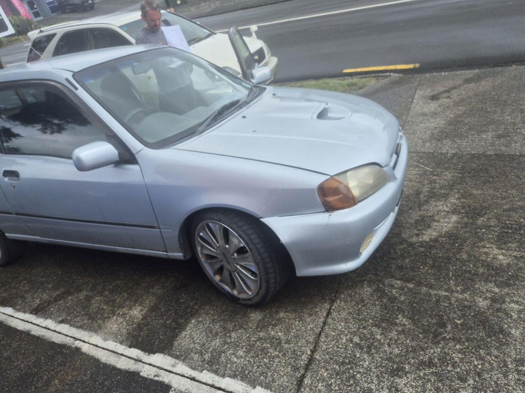 Photo '7' of Toyota Starlet Glanza S-Limited Photo '7' of Toyota Starlet Glanza S-Limited