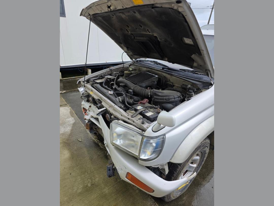 Photo '8' of Toyota Surf Photo '8' of Toyota Surf