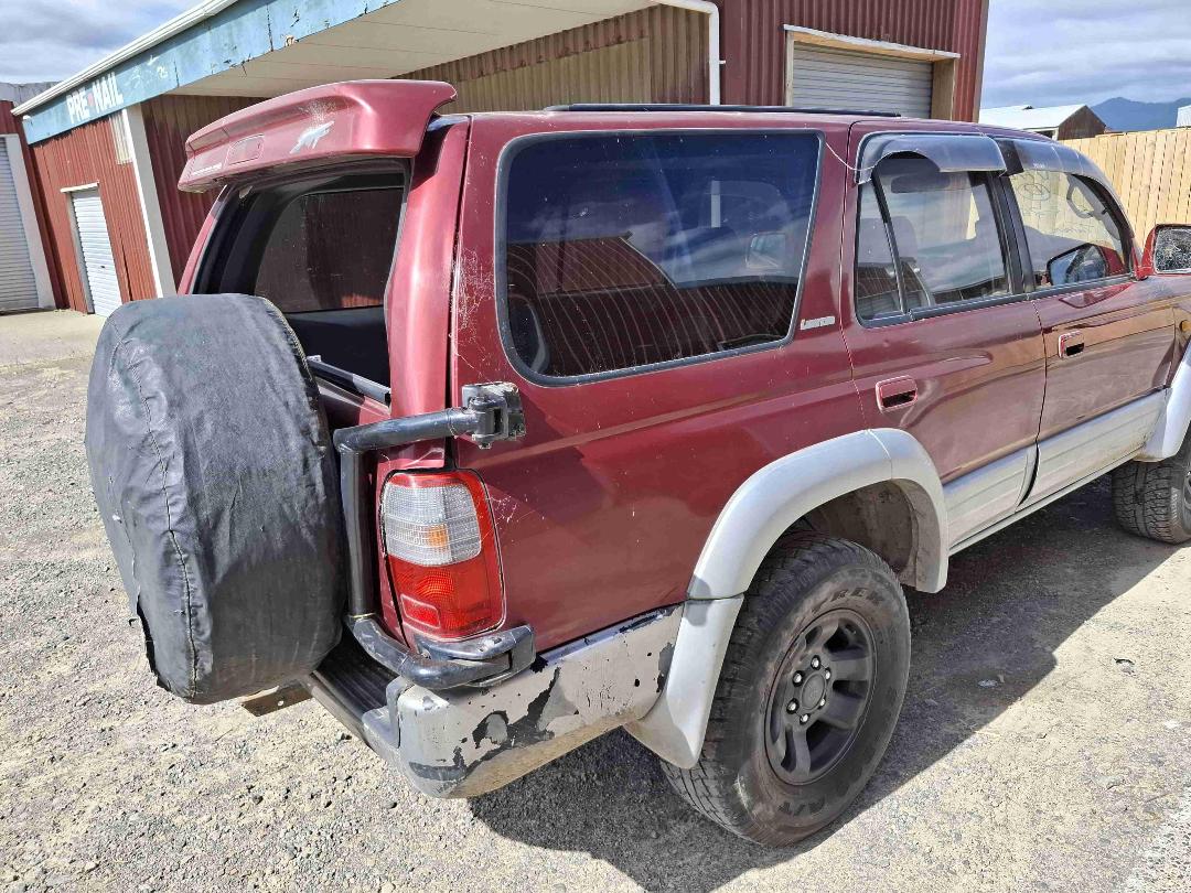 Photo '7' of Toyota Surf