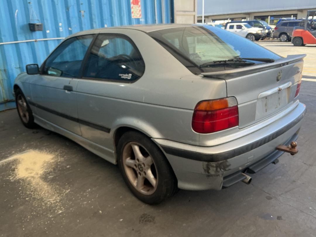 Photo '3' of BMW 318Ti