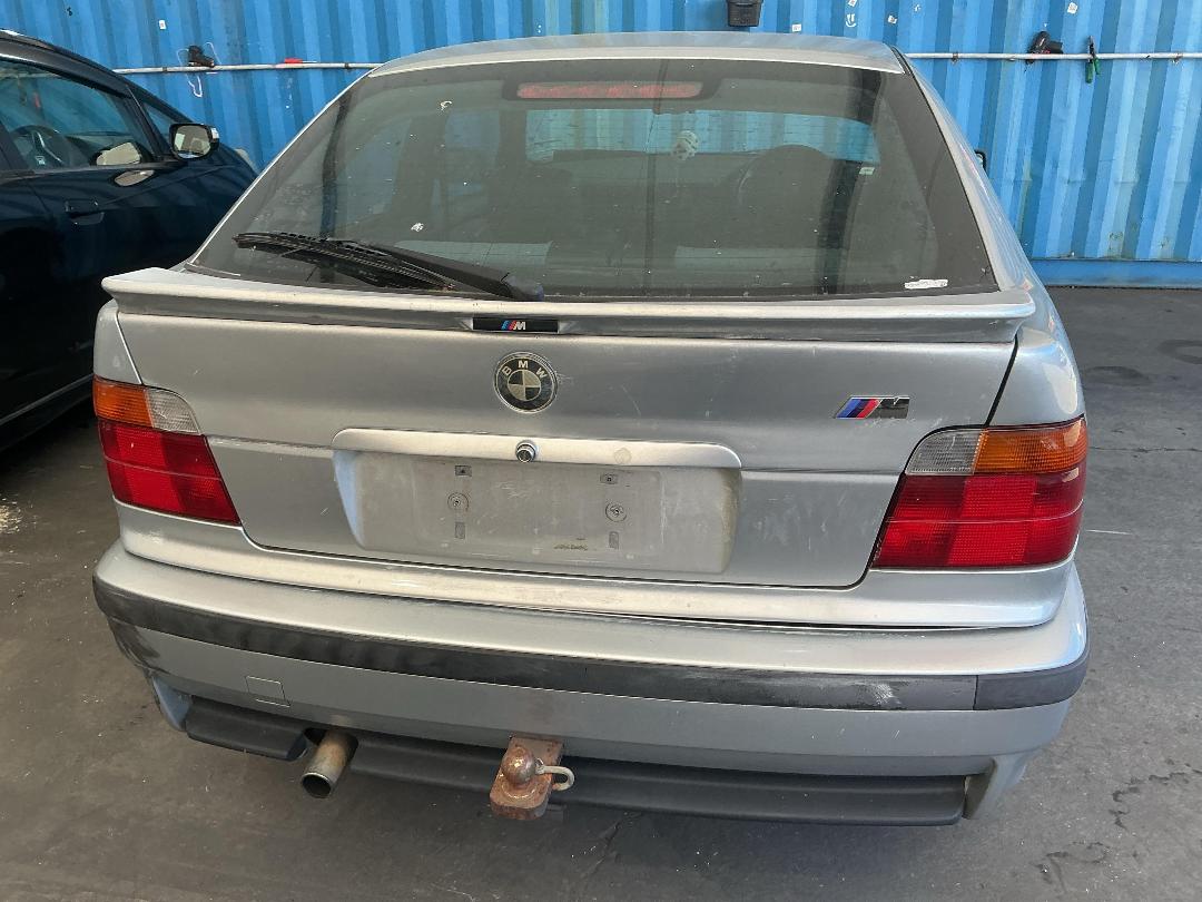 Photo '4' of BMW 318Ti