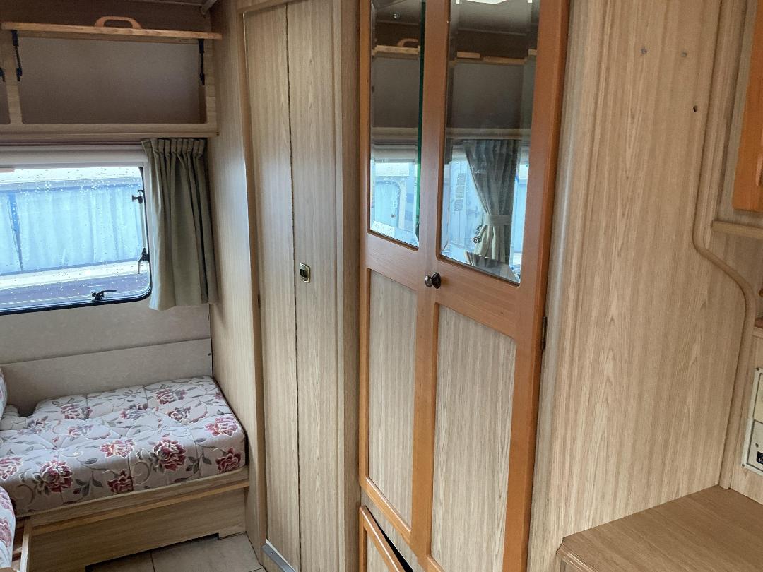 Photo '11' of Caravan Elldis Caravan - Single Photo '11' of Caravan Elldis Caravan - Single