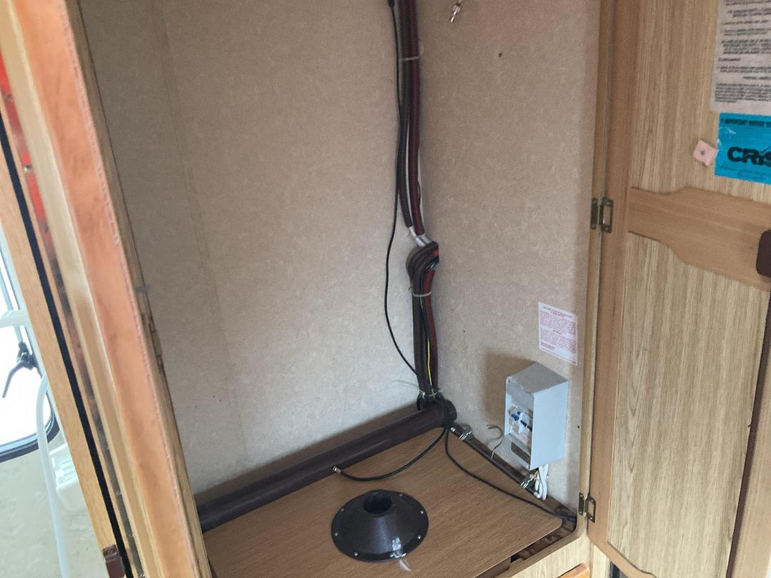 Photo '19' of Caravan Elldis Caravan - Single Photo '19' of Caravan Elldis Caravan - Single