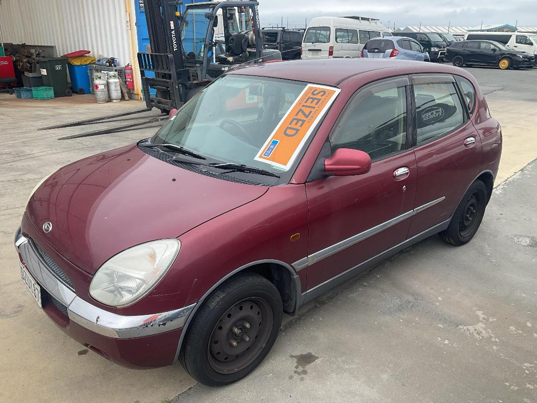 Photo '2' of Daihatsu Storia