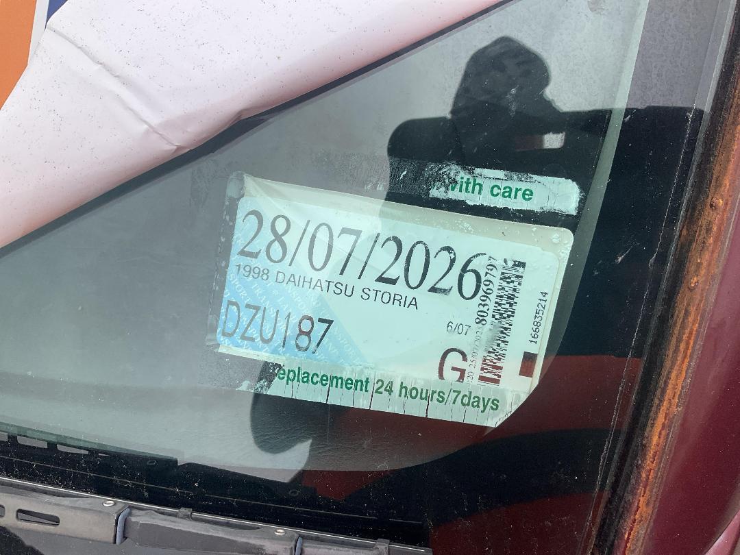 Photo '8' of Daihatsu Storia