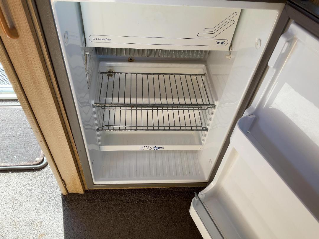 Photo '22' of Elddis Broadway Caravan - Single