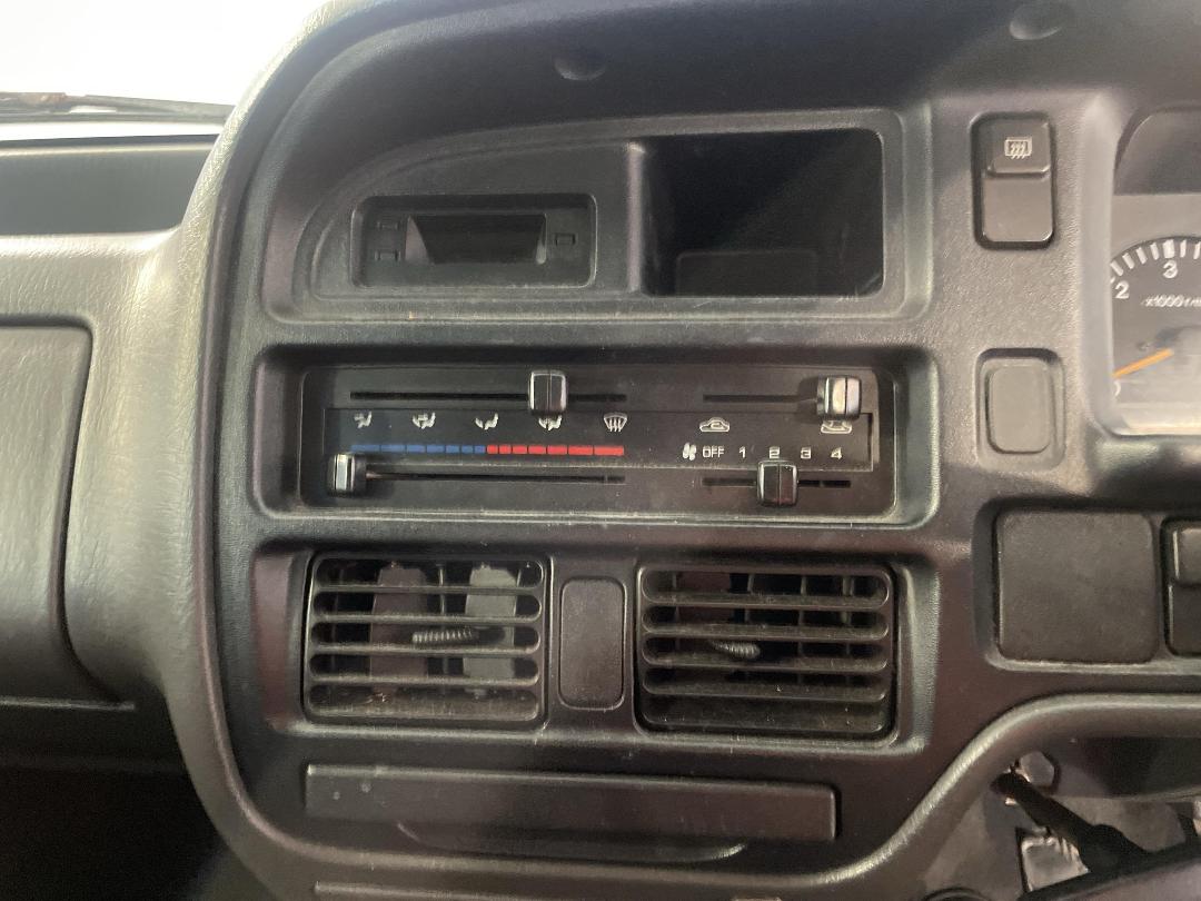 Photo '23' of Ford Courier