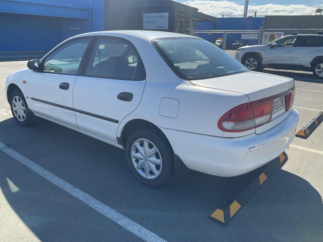 Photo '3' of Ford Laser LXI
