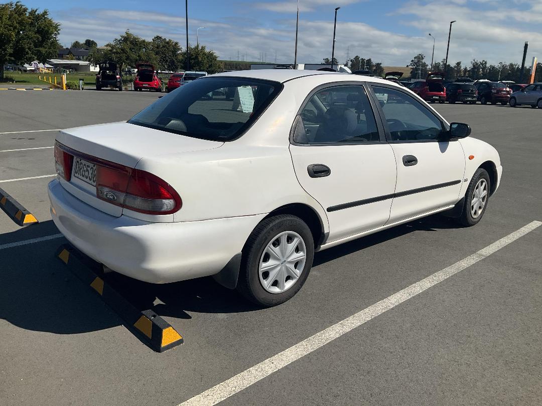 Photo '5' of Ford Laser LXI