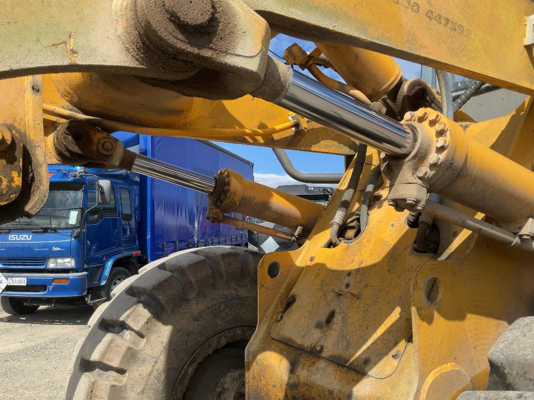 Photo '21' of Furukawa FL335 Wheel Loader