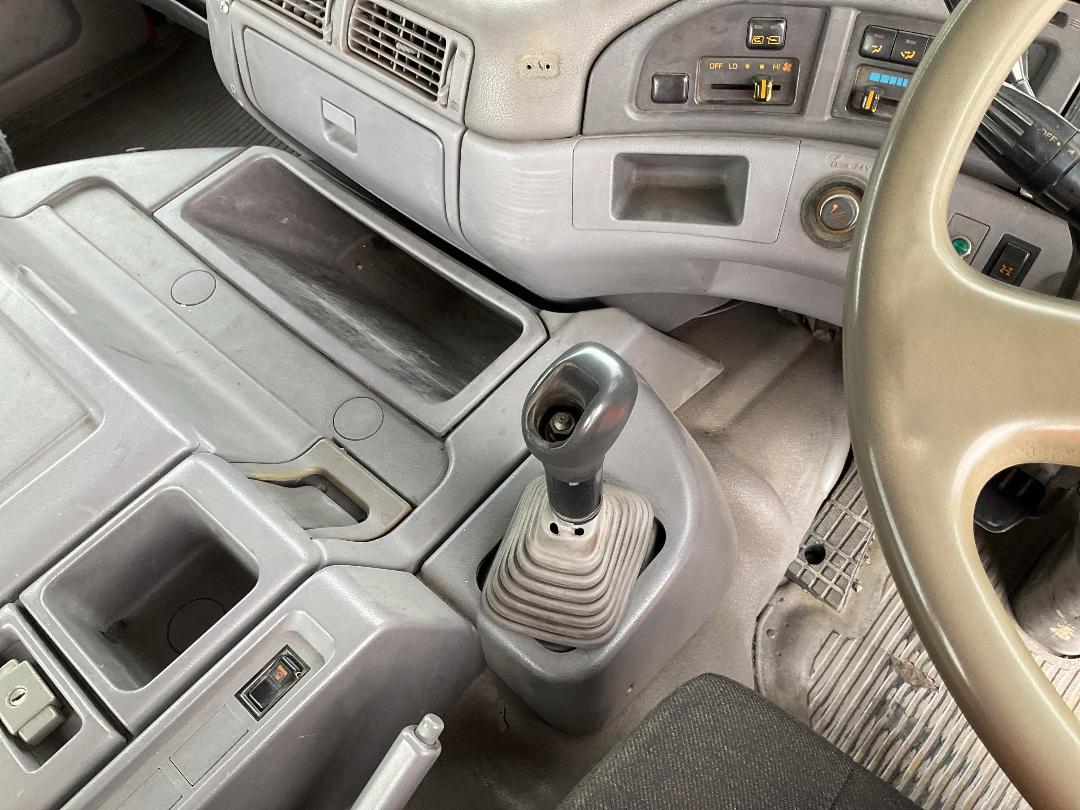 Photo '15' of HINO FS 2PLKD Cab Chassis Photo '15' of HINO FS 2PLKD Cab Chassis