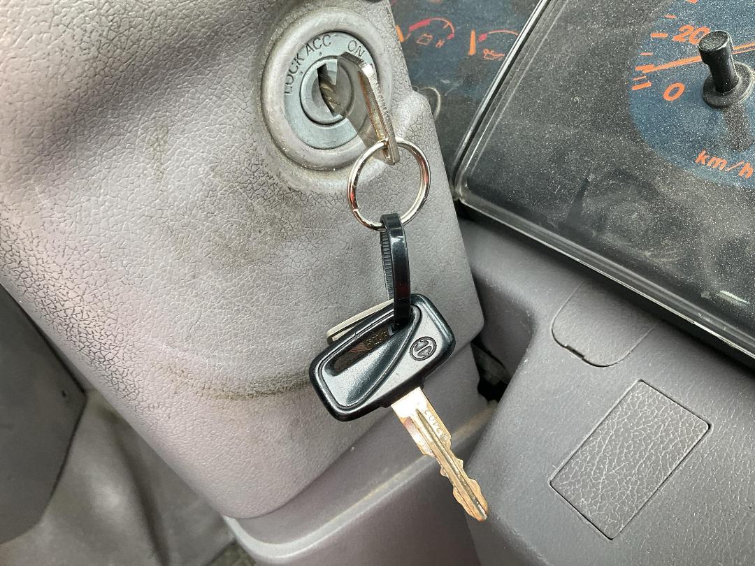 Photo '13' of HINO FS 2PLKD Cab Chassis Photo '13' of HINO FS 2PLKD Cab Chassis