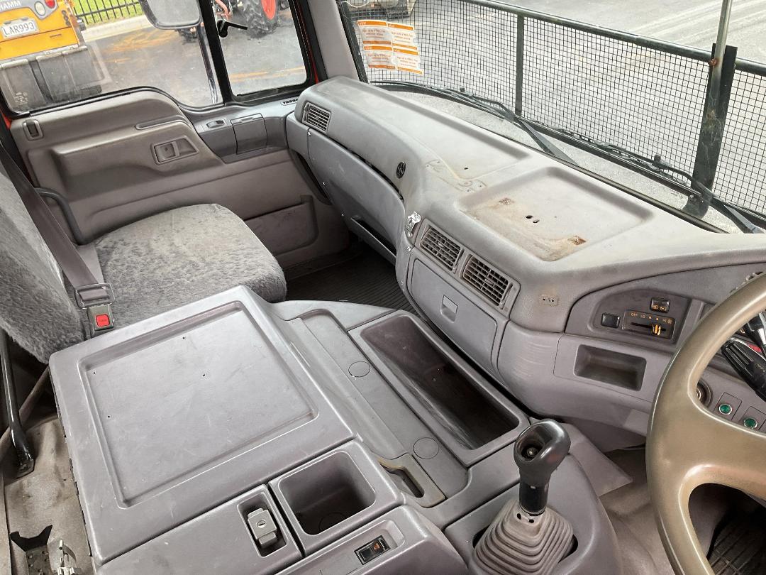 Photo '16' of HINO FS 2PLKD Cab Chassis Photo '16' of HINO FS 2PLKD Cab Chassis