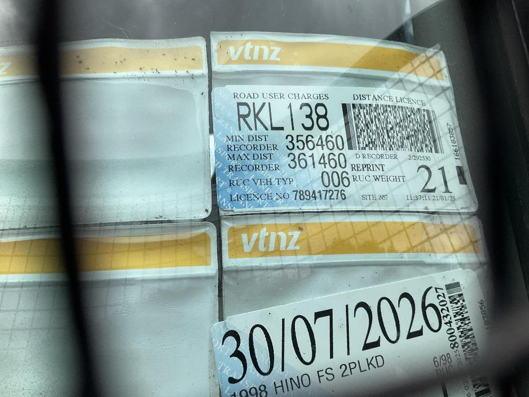 Photo '27' of HINO FS 2PLKD Cab Chassis Photo '27' of HINO FS 2PLKD Cab Chassis