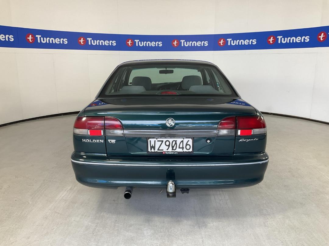 Photo '6' of Holden Commodore Photo '6' of Holden Commodore